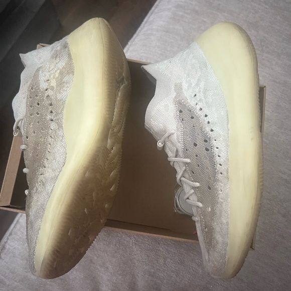 Yeezy neon glow in the dark - Picture 7 of 7